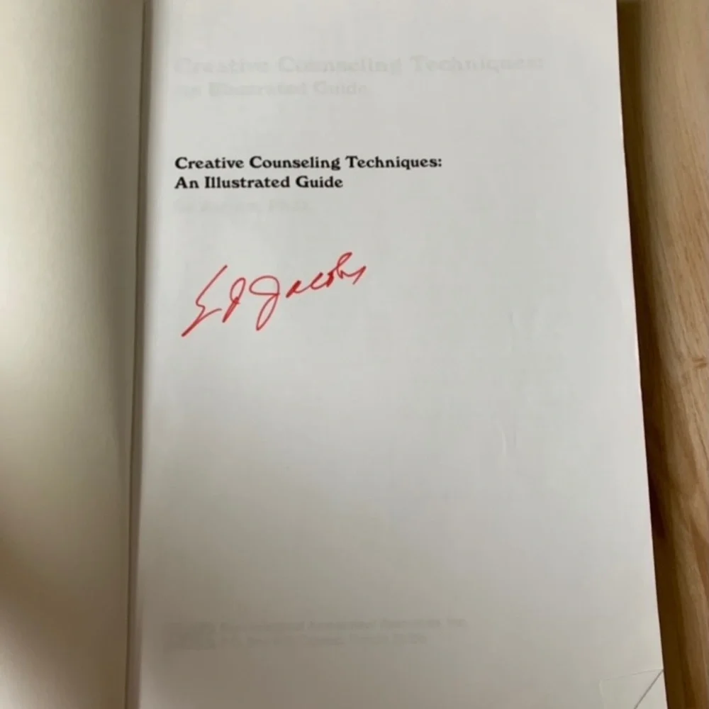 Creative counseling techniques: An illustrated guide book! New! Signed by author - Picture 2 of 11